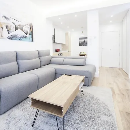Central Luxury Boutiques - Sshousing Apartment